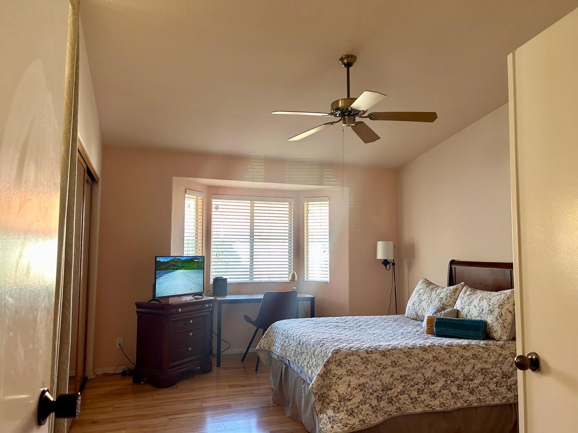 Golden Saddle Suite With Tv And Private Bathroom Hemet Exteriér fotografie